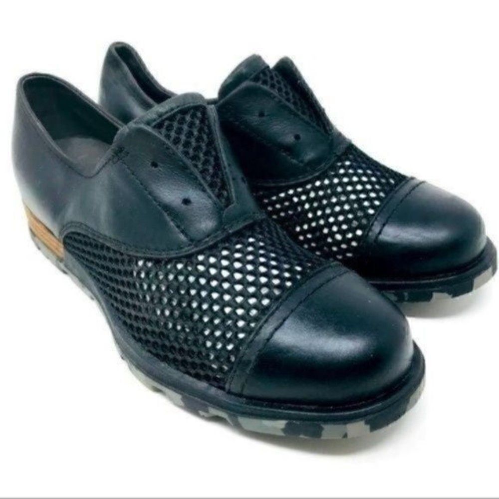 Sorel womans black mesh leather Oxford slide on loafers US 6.5 BoxG